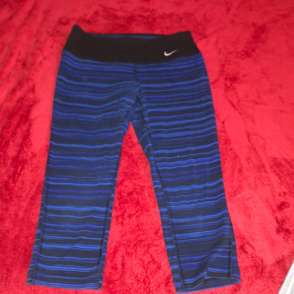 Nike Dri-fit cropped leggings